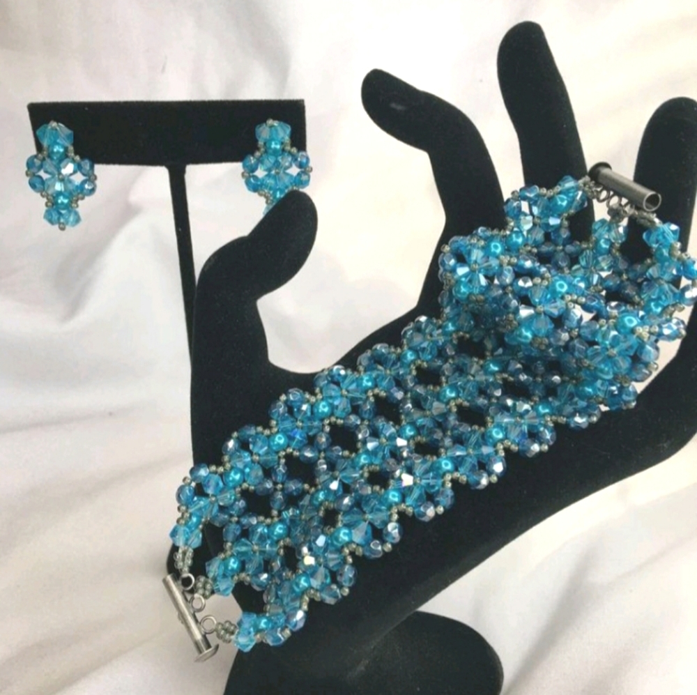 The Lake Bracelet & Earring Set